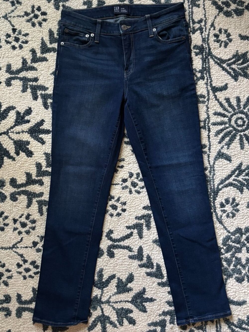 Gap Denim Classic Straight Jeans Dark Wash Size 8/29R